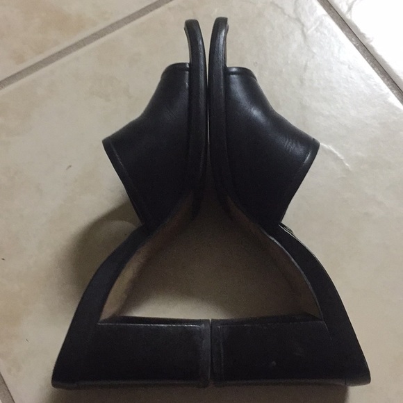 Coach shoes - Picture 2 of 5